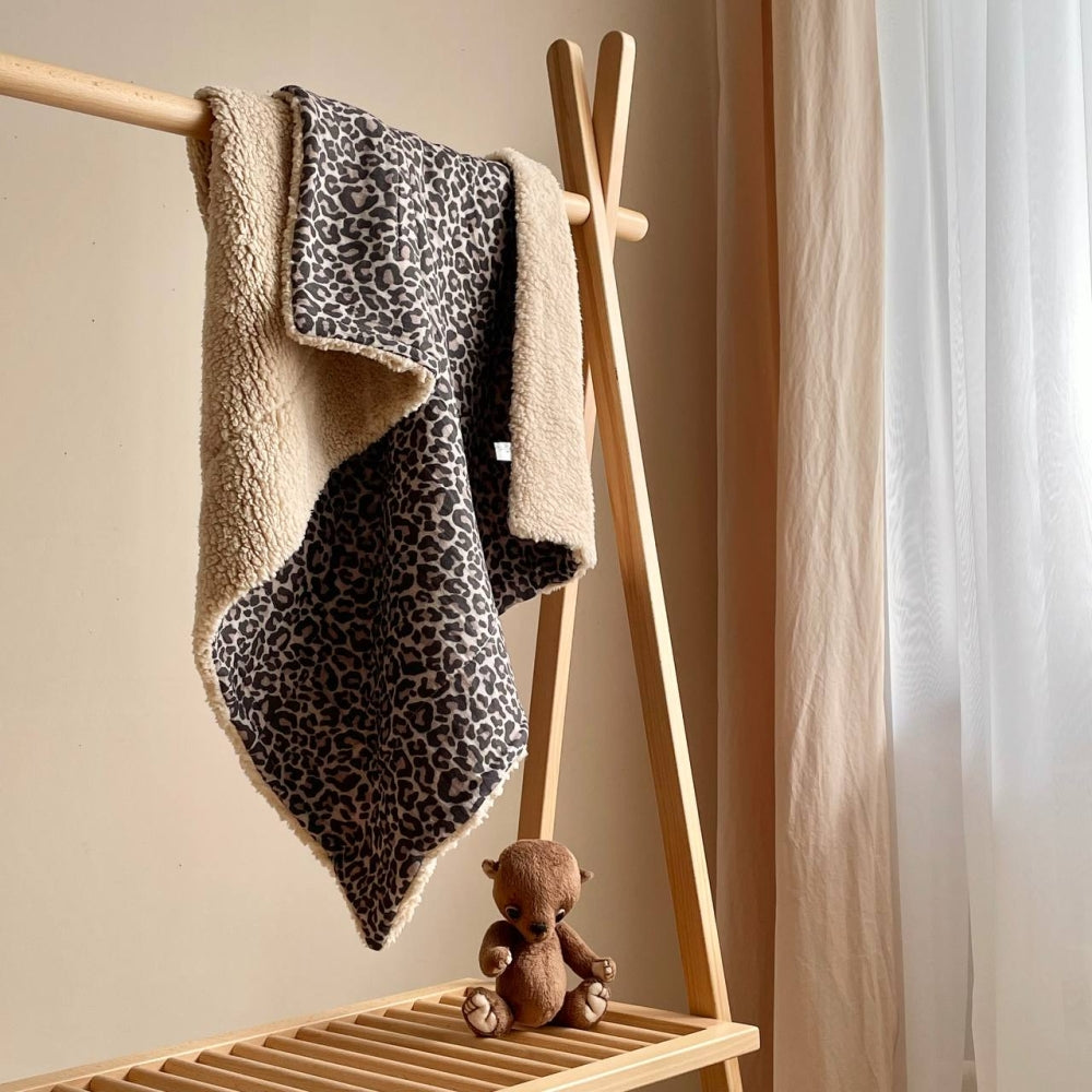 Zateplená mušelínová deka pre bábätko Leopard 80 × 100 cm