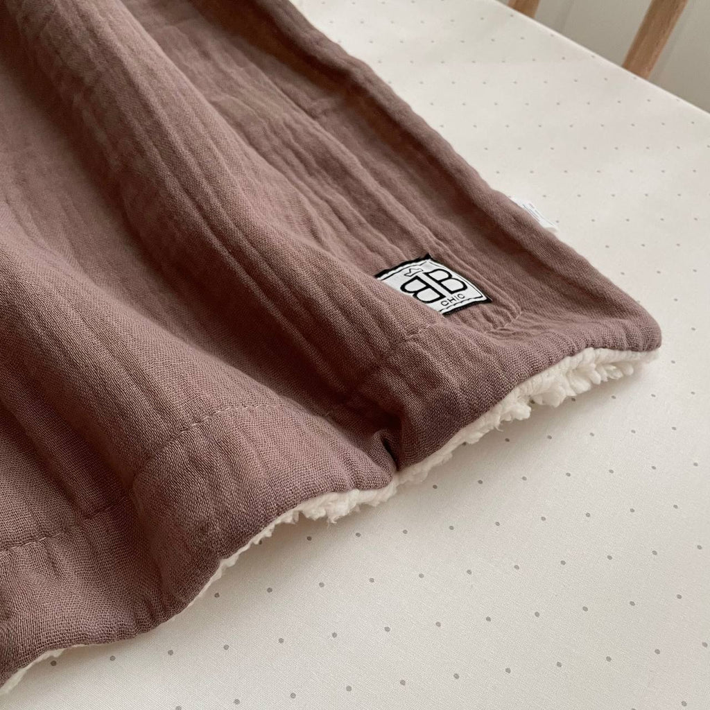 Zateplená deka pre bábätko taupe 80 × 100 cm