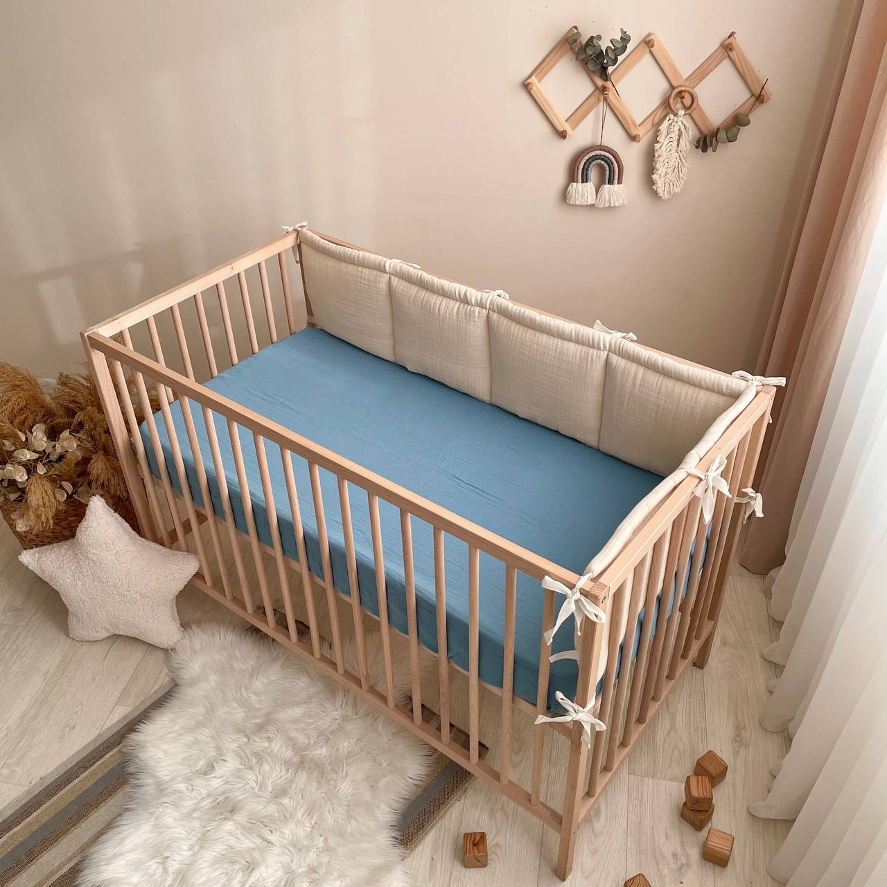Mušelínová plachta do postieľky 120 × 60 cm – akvamarínová