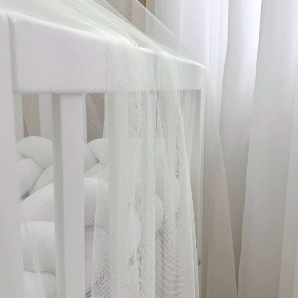 Baldachýn nad postieľku s brmbolcami Soft – mliečny