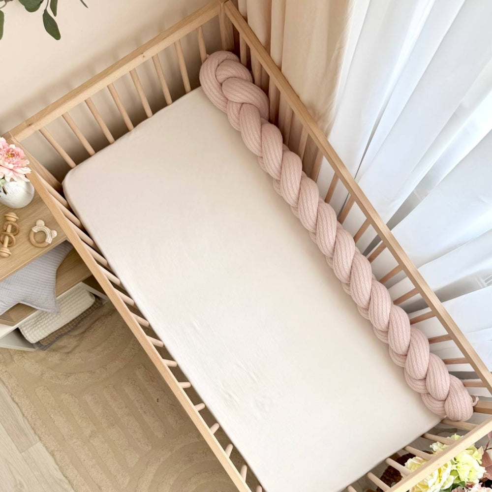 Pletený mantinel do postieľky DreamLand 120 cm púdrový