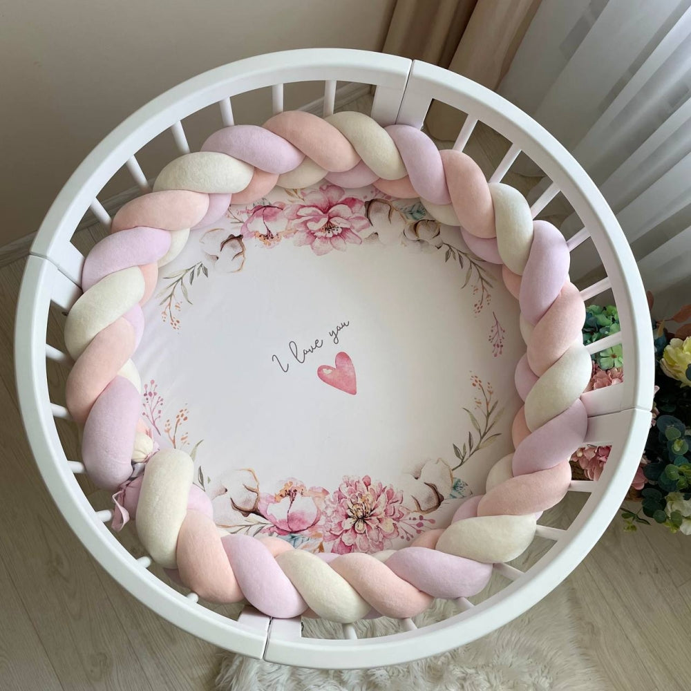 Pletený mantinel do postieľky 220 cm – mliečna/broskyňová/ružová