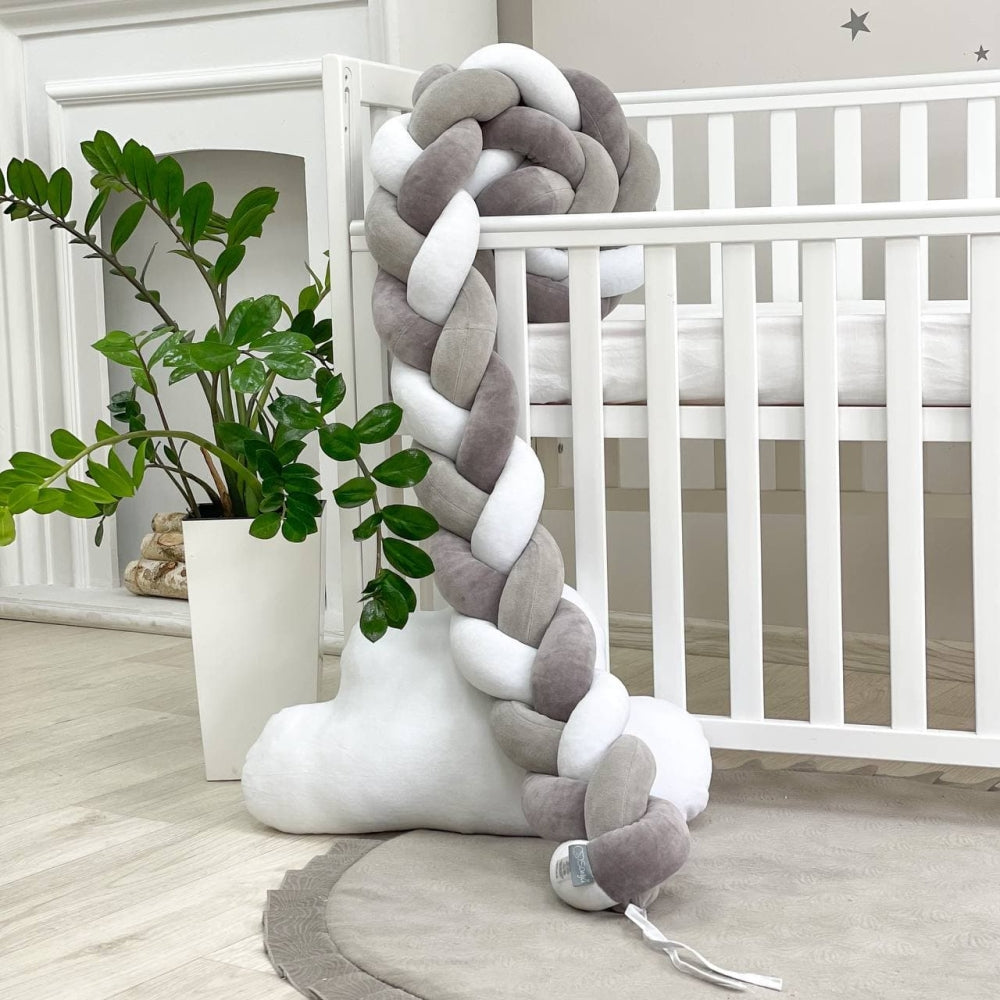Pletený mantinel do postieľky 220 cm – biela/sivá/grafitová