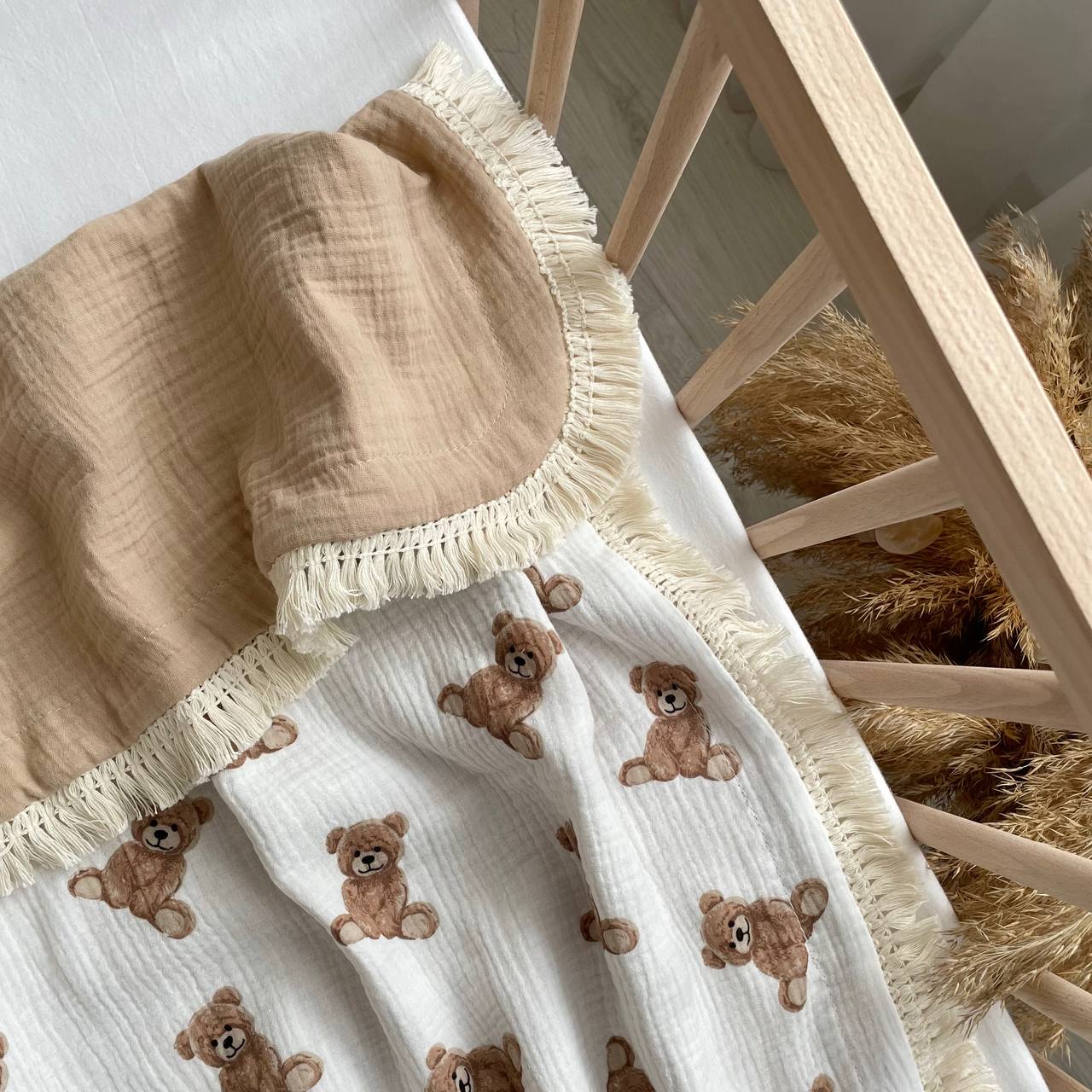 Mušelínová deka so strapcami pre bábätko Medvedíky Teddy – béžová so strapcami