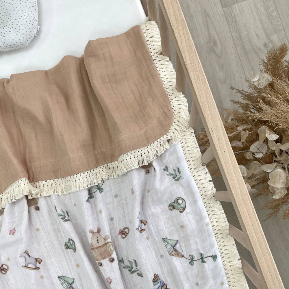 Mušelínová deka so strapcami pre bábätko Hračky béžová so strapcami