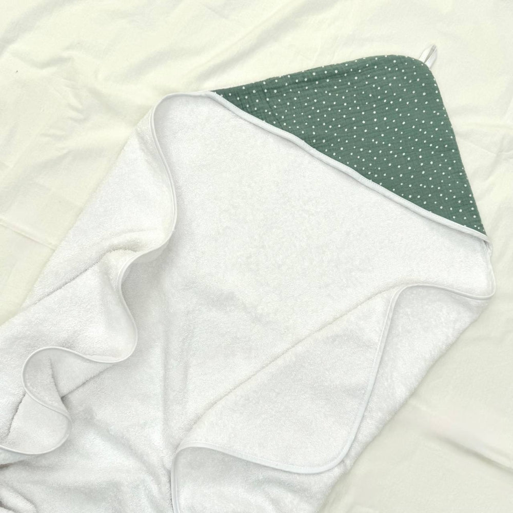 Froté uterák s kapucňou pre bábätko drobné biele bodky na šalviovom, 80 × 100 cm