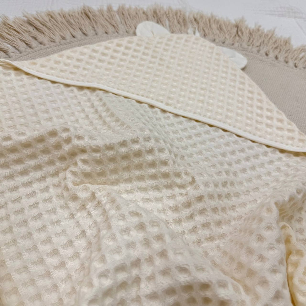 Vaflový uterák s kapucňou pre bábätko smotanový, 90 × 90 cm