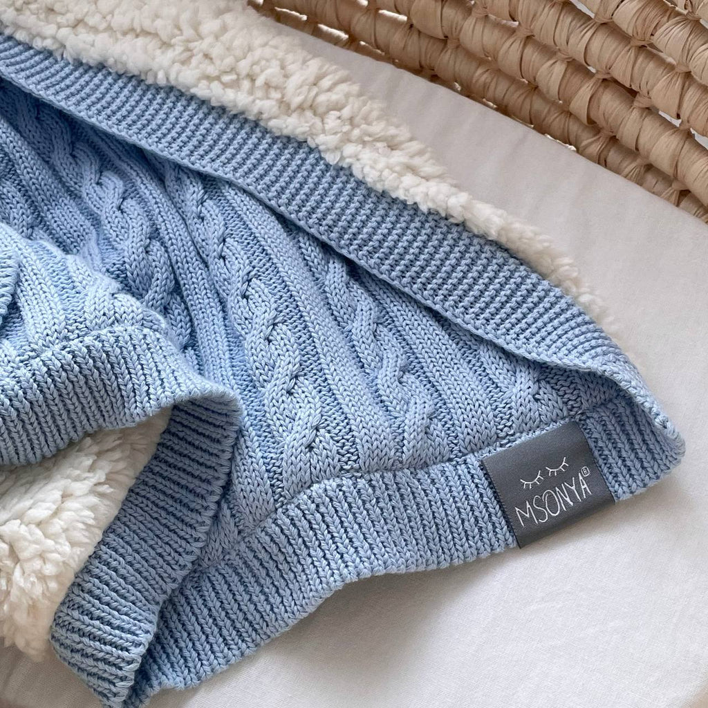 Pletená bavlnená deka pre bábätko Teddy Kosa – modrá