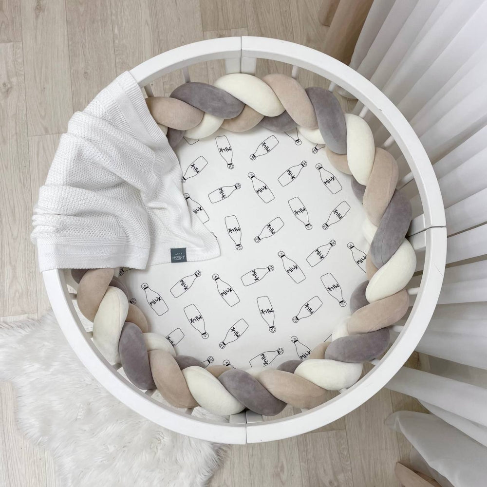 Plachta do detskej postieľky 70 × 70 cm – mlieko