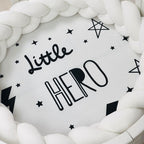 Detská plachta s potlačou do postieľky 70 × 70 cm – Little Hero